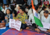 JPSC-JSSC Protest: ਬੈਰੀਕੇਡ ਤੋੜ ਕੇ ਵਿਧਾਨ ਸਭਾ ਵੱਲ ਵਧੇ ਵਿਦਿਆਰਥੀ, ਸਟ੍ਰੈਚਰ ‘ਤੇ ਦੇਵੇਂਦਰਨਾਥ ਮਹਤੋ ਵੀ ਪਹੁੰਚੇ; ਬਾਬੂਲਾਲ ਮਰਾਂਡੀ ਹਿਰਾਸਤ ‘ਚ