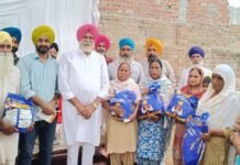 ‘ਮੇਰੀ ਰਸੋਈ ਯੋਜਨਾ’ ਤਹਿਤ ਜਰੂਰਤਮੰਦ ਪਰਿਵਾਰਾਂ ਨੂੰ ਰਾਸ਼ਨ ਕਿੱਟਾਂ ਵੰਡੀਆਂ