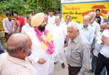 ਨਵੇਂ ਬਣੇ ਕਲਾਸ ਰੂਮ ਦਾ ਕੀਤਾ ਉਦਘਾਟਨ, ਪਿੰਡ ਦੇ ਸਰਬਪੱਖੀ ਵਿਕਾਸ ਲਈ ਪੰਜਾਬ ਸਰਕਾਰ ਵਚਨਬੱਧ – ਹਰਜੋਤ ਬੈਂਸ